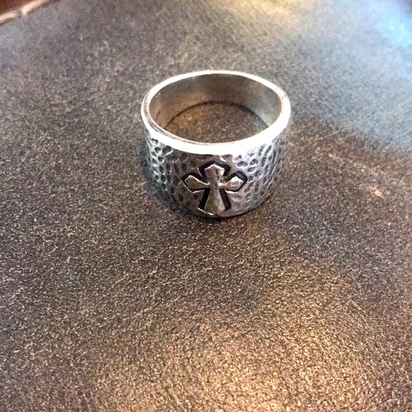 Jewelry - Sterling silver band with cross 6.5 new